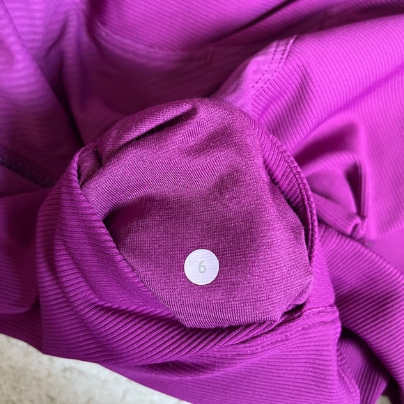 Lululemon Sweater (Size 6) - Picture 10 of 13